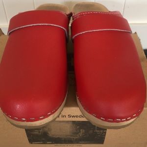Moheda Clogs - traditional Swedish style, “Lina” Red size 38
